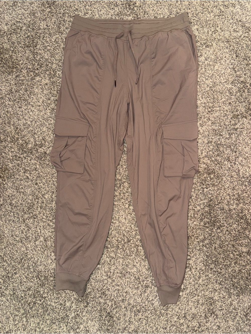 Women’s Lululemon joggers